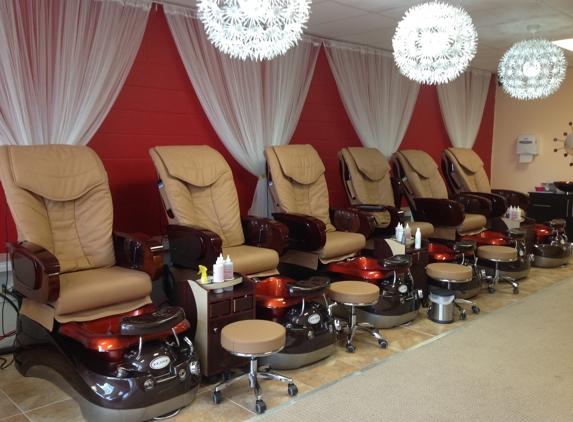 Victoria Nail Spa - Toledo, OH