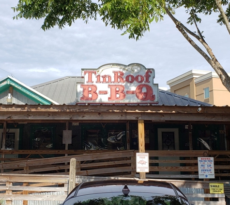 Tin Roof BBQ - Humble, TX