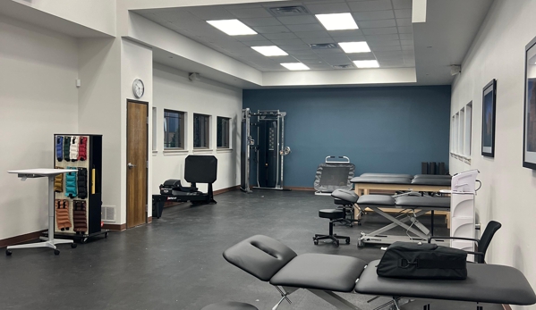 Vista Physical Therapy - Denton, Oak St. - Denton, TX