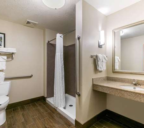 Comfort Suites Hopkinsville Near Fort Campbell - Hopkinsville, KY