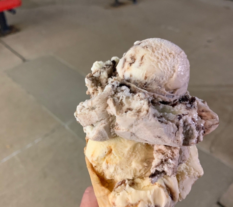 Whitey's Ice Cream - Moline, IL