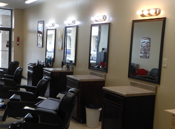 First and Ten Barbering Salon - Jacksonville, FL