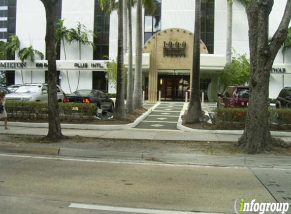 Lacucina Management Office - Miami, FL