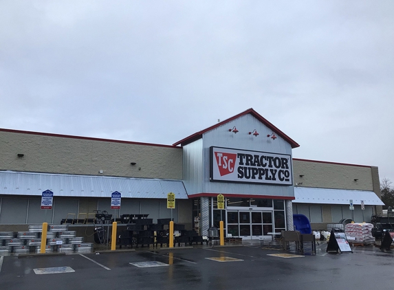 Tractor Supply Co - Junction City, OR