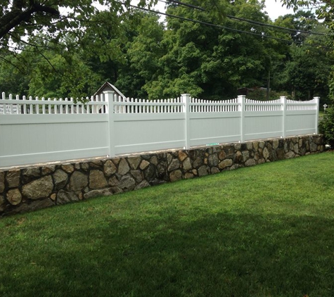 Discount Fence LLC - Milford, CT