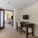 DoubleTree by Hilton Washington DC - Crystal City - Hotels