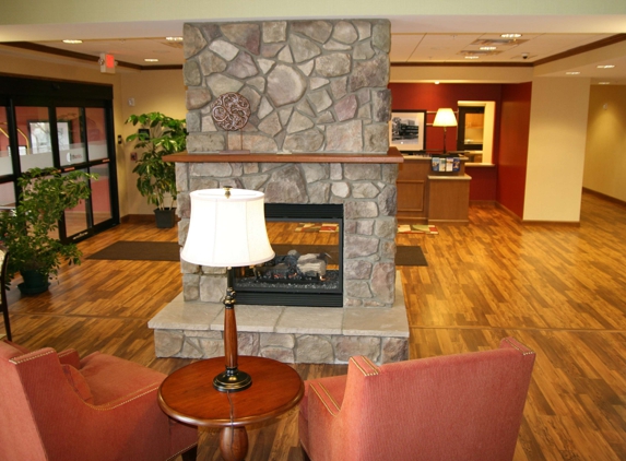 Hampton Inn & Suites Warren - Warren, PA