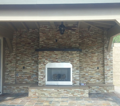 CJL Construction - Riverside, CA. Stone vaneer
Fire place