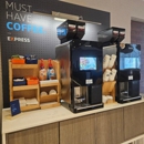 Holiday Inn Express & Suites Litchfield West by IHG - Hotels