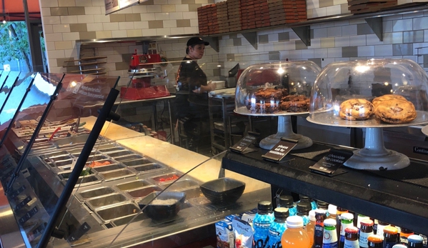 Blaze Pizza - Hicksville, NY