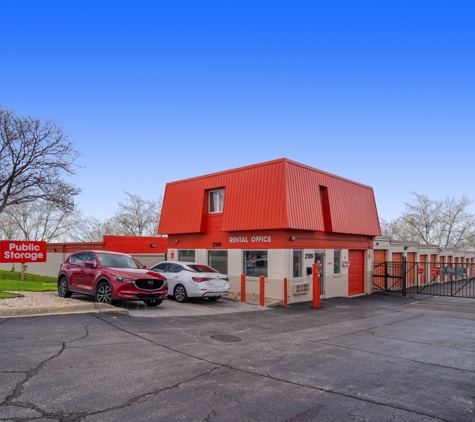 Public Storage - Lisle, IL