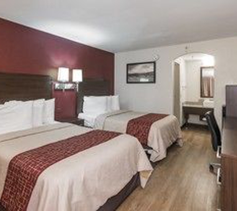 Red Roof Inn - Lancaster, PA