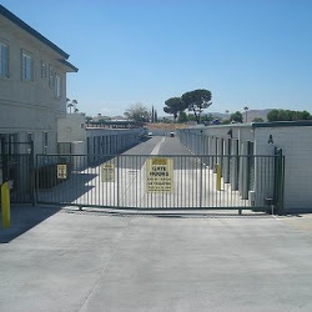 Lockaway Storage - Hemet, CA