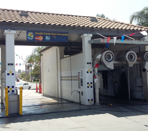 Saddleback Carwash - Sun City, CA