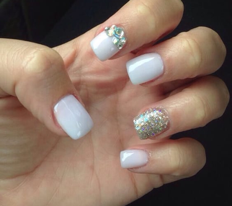 Deluxe Nail - Sugar Land, TX