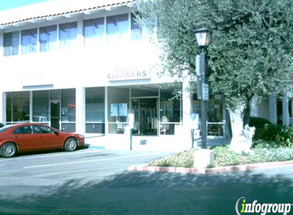 Valencia Laundry - Valencia, CA