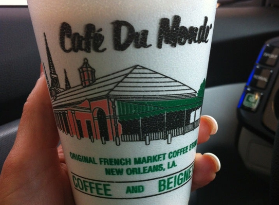 Cafe Du Monde - Covington, LA