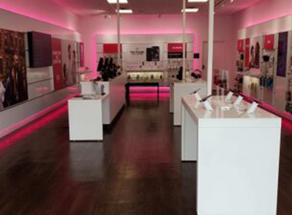 T-Mobile - Columbia, TN