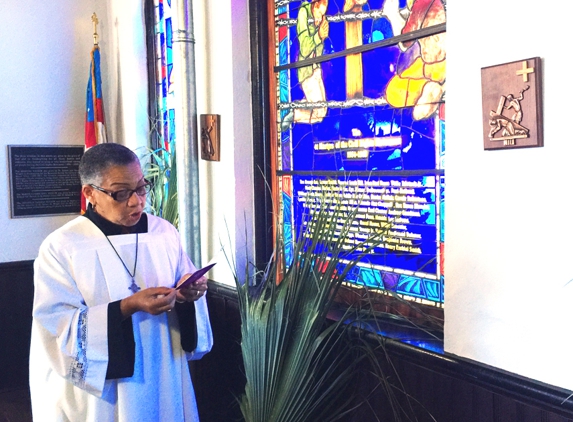 Saint Athanasius Episcopal Church - Brunswick, GA. Holy Week: Stations of the Cross