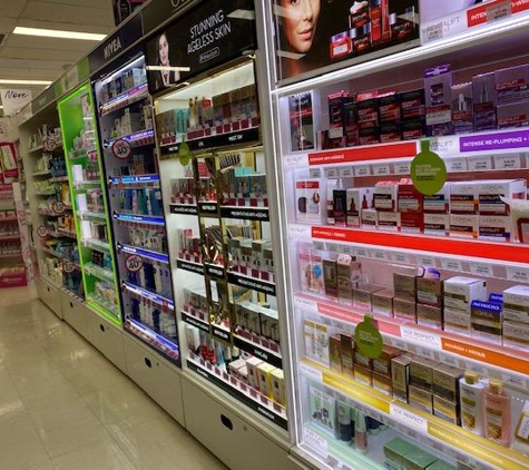 Priceline Pharmacy Ararat - Ararat, VIC