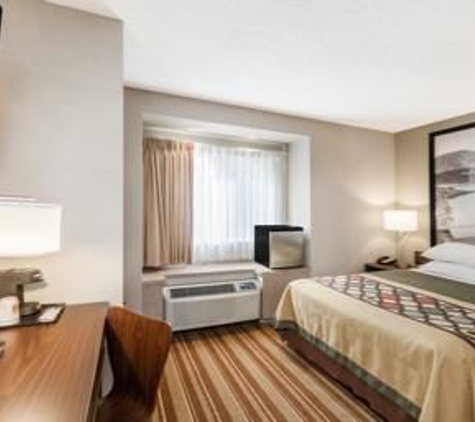 Super 8 by Wyndham Schenectady/Albany Area - Schenectady, NY