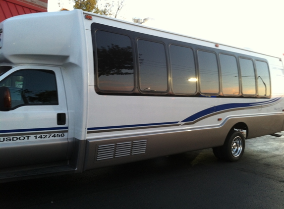 Millennium Chicago Limousine . - Chicago, IL