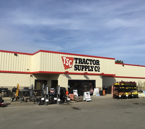 Tractor Supply Co - Lapeer, MI