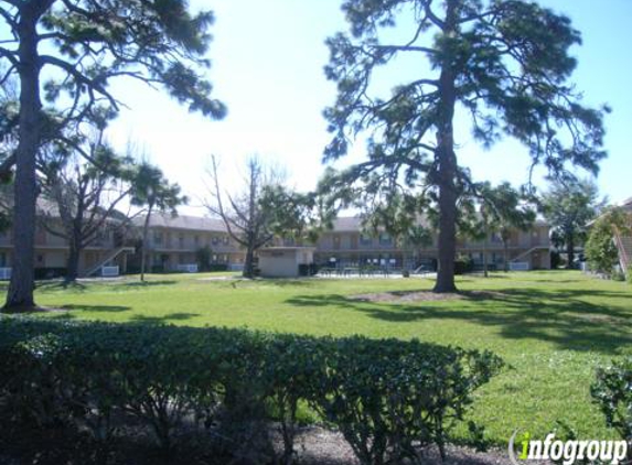 Lake Underhill Garden Apts - Orlando, FL