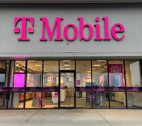 T-Mobile - Champaign, IL