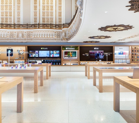 Apple Store - Los Angeles, CA