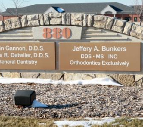 Bunkers, Jeff Orthodontist - Perrysburg, OH