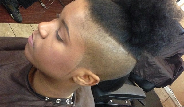 Showtime Barber Hair Salon - Washington, DC