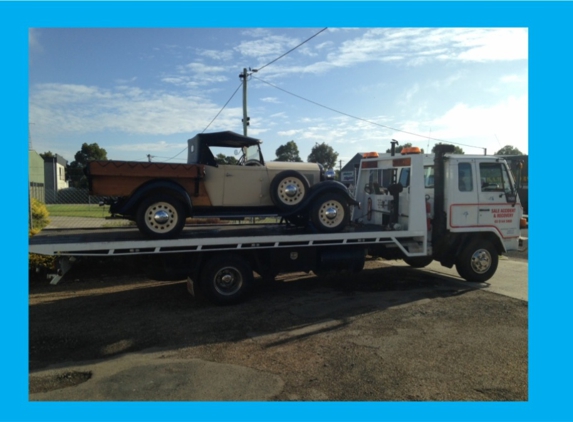 Sale Accident & Recovery - Sale, VIC. Vintage car needs towing? Let us treat it with tender loving care & tow vehicle damage free!