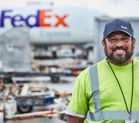 FedEx Ship Center - Elizabeth, NJ