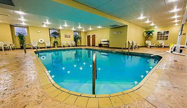 Microtel Inn & Suites by Wyndham North Canton - North Canton, OH