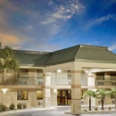 Super 8 by Wyndham Byron/South Macon - Bed & Breakfast & Inns