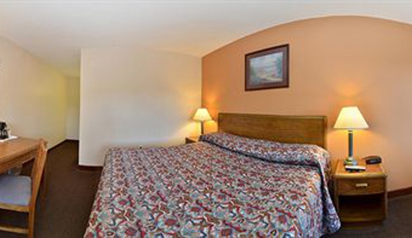 Econo Lodge - Sharon, MA