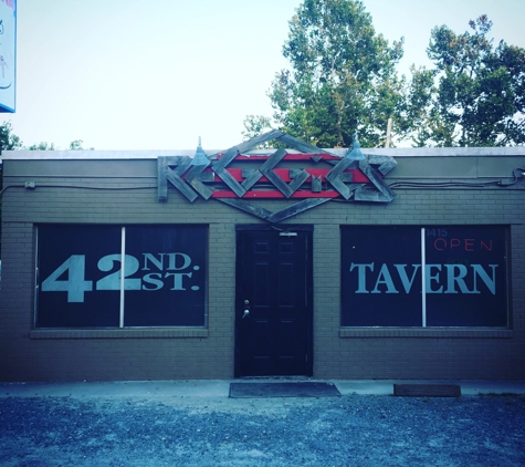 42nd Street Tavern - Wilmington, NC