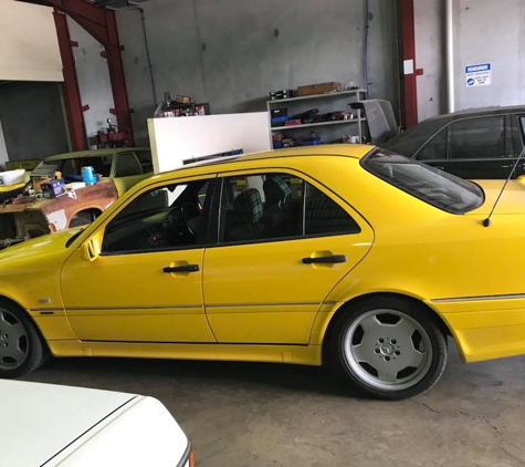 M B Motors - Toowoomba City, QLD