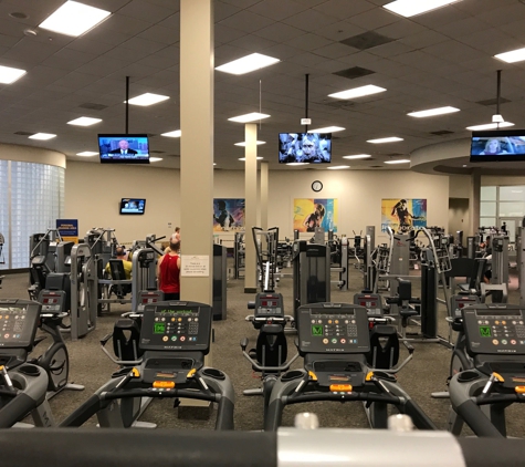 LA Fitness - Oviedo, FL