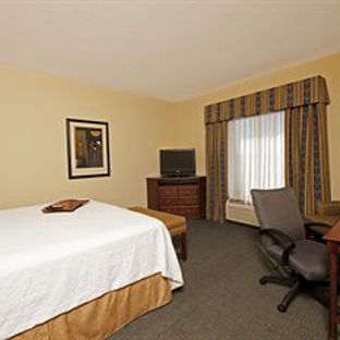 Hampton Inn & Suites Indianapolis-Airport - Indianapolis, IN