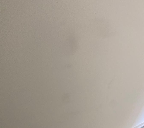Cheap Bond Cleaning Brisbane - Coorparoo, QLD. Hallway walls