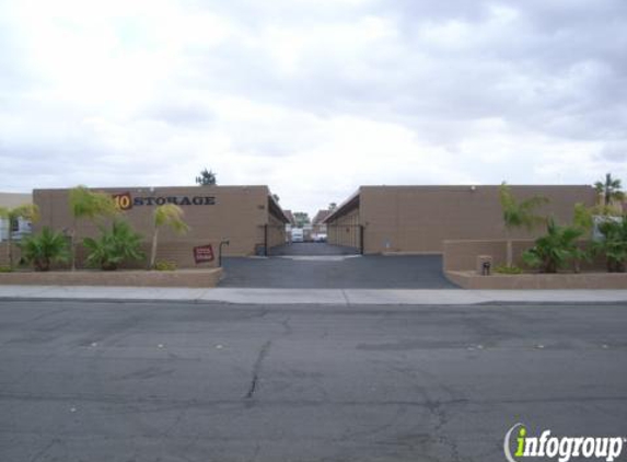 Big 10 Storage - Palm Springs, CA