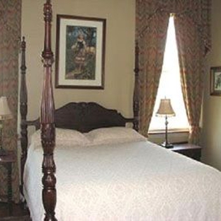 Wilkins Townhouse Bed and Breakfast - Natchez, MS