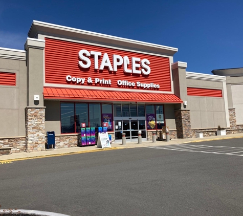 Staples - Reading, MA