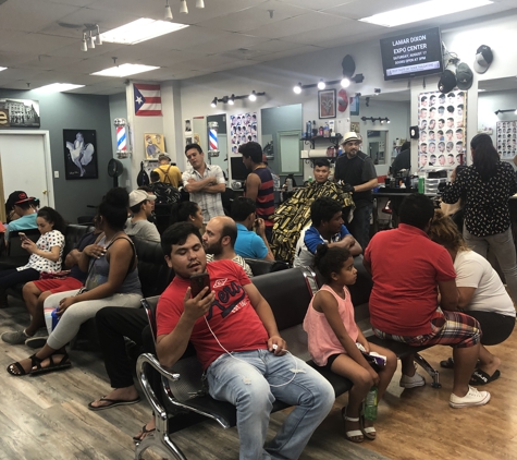 D'Mon Beauty And Barbershop - Baton Rouge, LA
