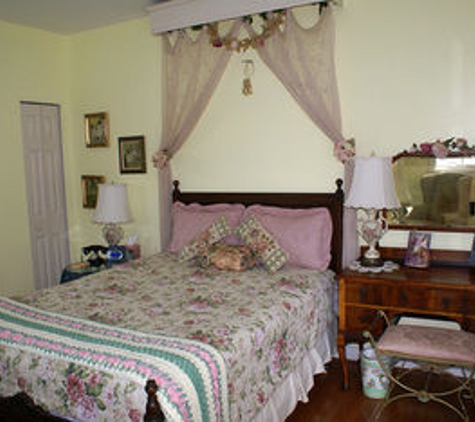 Sabal Palm House Bed & Breakfast - Lake Worth, FL