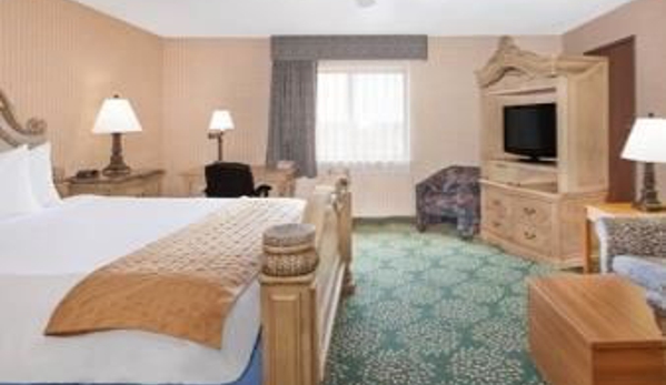 Baymont Inn & Suites - Flint, MI