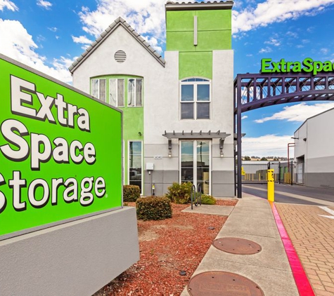 Extra Space Storage - San Leandro, CA