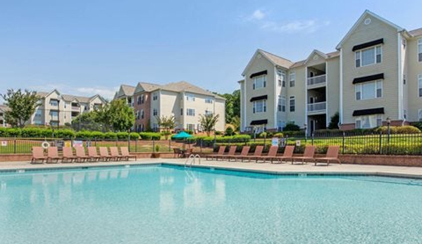 Landings at Greenbrooke Apartments - Charlotte, NC